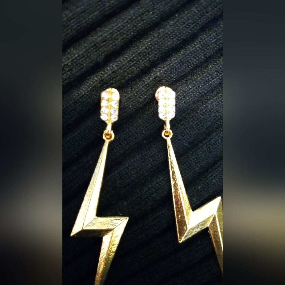 🌞Lightning Bolt Earrings